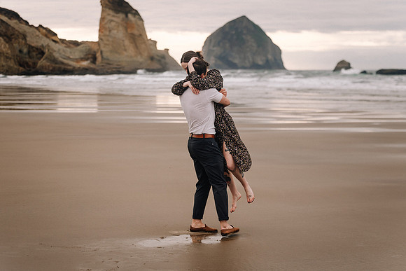 Chris-Lexi-Surprise-proposal-Photos-Pacific-City-Oregon-2023 (48 of 51)