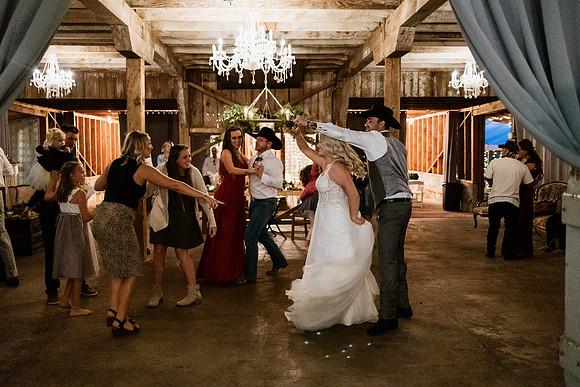 Gage-Mckayla-Adeline-Farm-Wedding-Photos-2021-1052