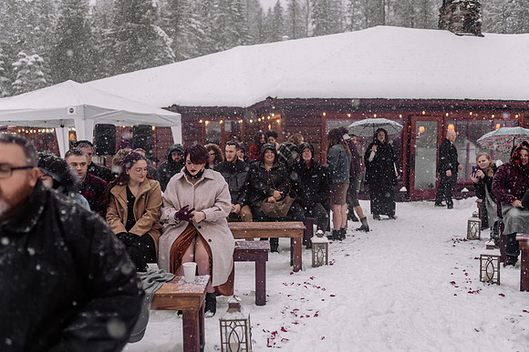 Tyler-Brittani-Lake-Priest-Idaho-Winter-Snow-Wedding-2021-04046