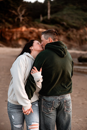 Mike-Heather-Depoe-Bay-Oregon-Anniversary-Photos (62 of 71)