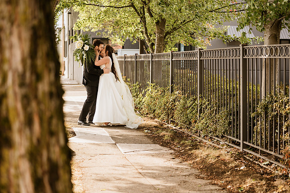 Jack-Talyn-Easton-Broad-Portland-Oregon-Wedding-5635-306
