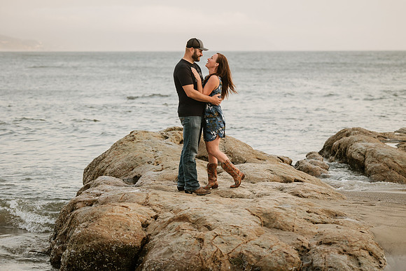 Deanna-Cape-Kiwanda-Oregon-Family-Session-2021-9813
