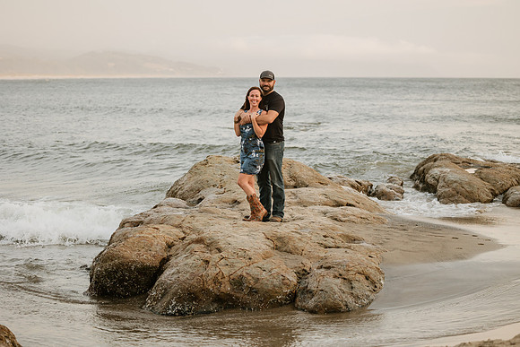 Deanna-Cape-Kiwanda-Oregon-Family-Session-2021-9862