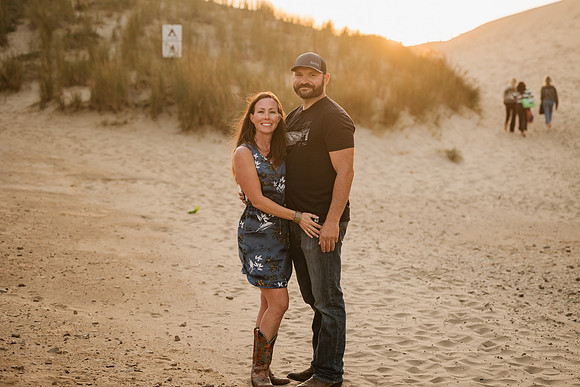 Deanna-Cape-Kiwanda-Oregon-Family-Session-2021-9910