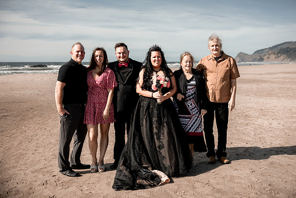 Christian-Brandi-Lincoln-City-Wedding-Photos (27)