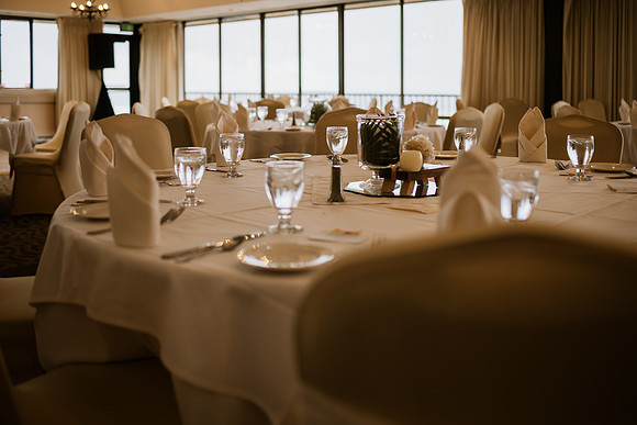 Alex-Danielle-Inn-Spanish-Head-Lincoln-City-oregon-wedding-0264-2