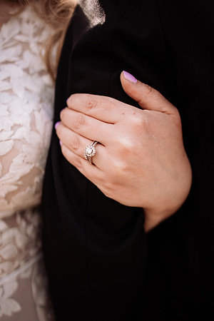 Darrick-Hillary-Gleneden-Oregon-Beach-Elopement-Photos