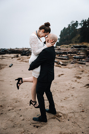 Duncan-Sam-Lincoln-City-Oregon-Eloepment-Photos (34 of 36)