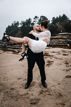 Duncan-Sam-Lincoln-City-Oregon-Eloepment-Photos (35 of 36)