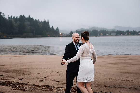 Duncan-Sam-Lincoln-City-Oregon-Eloepment-Photos (38 of 36)