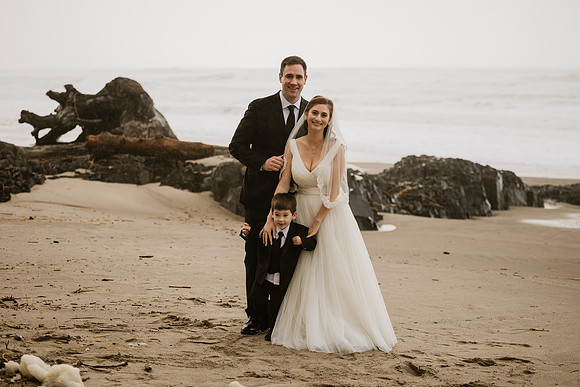 Alex-Danielle-Inn-Spanish-Head-Lincoln-City-oregon-wedding-0564
