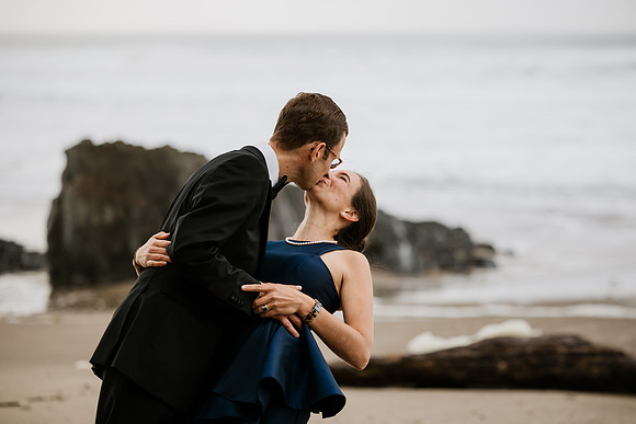 Alex-Danielle-Inn-Spanish-Head-Lincoln-City-oregon-wedding-0445