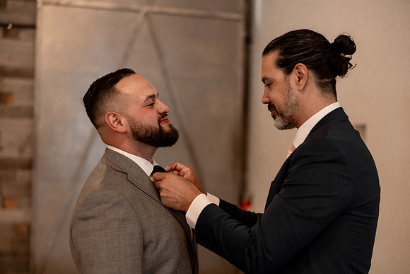 Kara-Sam-Simple-Affairs-Vegas-Wedding-Photos-12