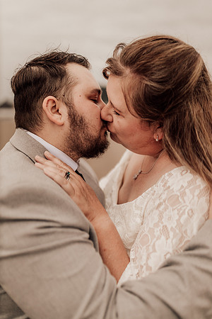 Jordan-Lainey-Roads-End-lincoln-City-oregon-airbnb-Elopement-photos-64