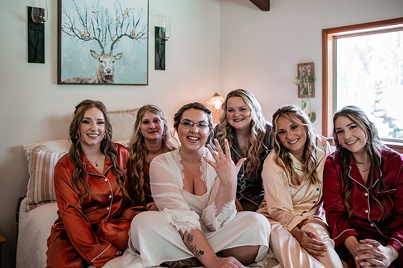 Mark-Darian-Peck-2024-Wedding-Photos-getting-ready (19 of 101)