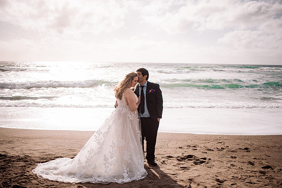 Darrick-Hillary-Gleneden-Oregon-Beach-Elopement-Photos
