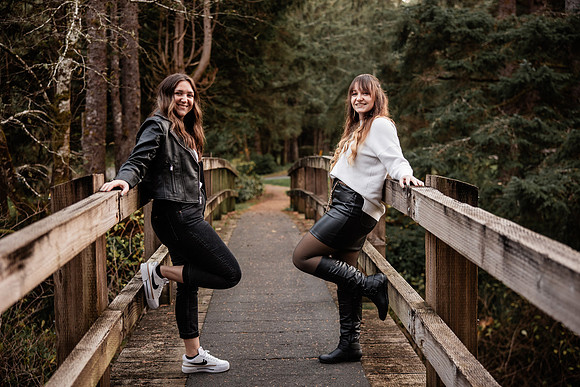 Koralee-Sisters-Family-Session-Lincoln-City-Oregon-2023 (9 of 75)