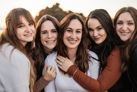 Koralee-Sisters-Family-Session-Lincoln-City-Oregon-2023 (35 of 75)