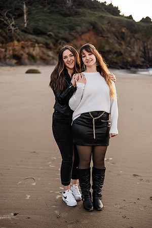 Koralee-Sisters-Family-Session-Lincoln-City-Oregon-2023 (45 of 75)