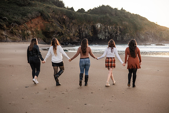 Koralee-Sisters-Family-Session-Lincoln-City-Oregon-2023 (47 of 75)