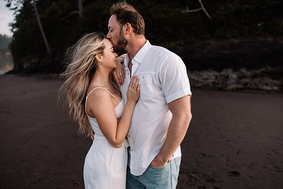 Kannon-Ashley-Surpise-Proposal-Rock-Neskowin-Oregon-Photos (64 of 94)