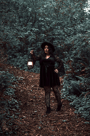 Good-Sam-Witches-Girl-Photos (1 of 45)