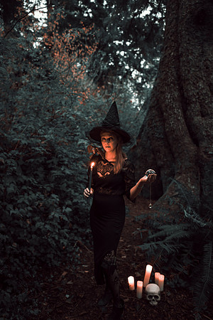 Good-Sam-Witches-Girl-Photos (16 of 45)