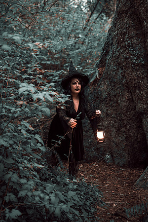 Good-Sam-Witches-Girl-Photos (18 of 45)
