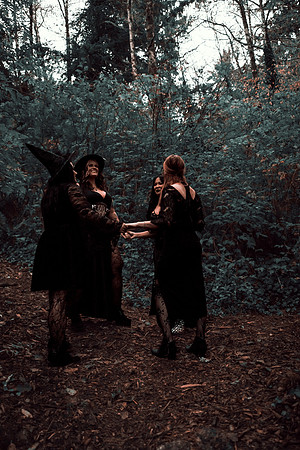Good-Sam-Witches-Girl-Photos (28 of 45)