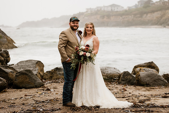 Tyler-Riley-Gold-Beach-Wedding-Photos-5273-4642