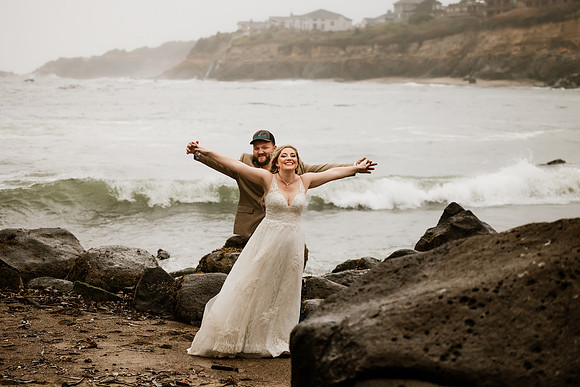 Tyler-Riley-Gold-Beach-Wedding-Photos-5273-4627
