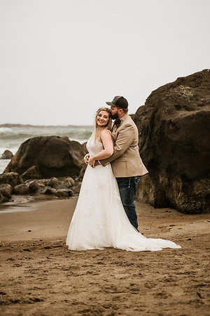 Tyler-Riley-Gold-Beach-Wedding-Photos-5273-4769