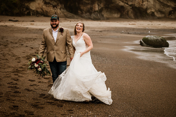 Tyler-Riley-Gold-Beach-Wedding-Photos-5273-4895