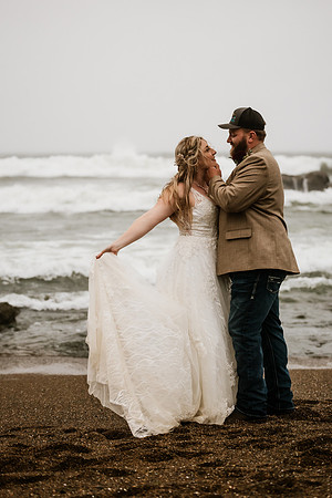 Tyler-Riley-Gold-Beach-Wedding-Photos-5273-4953