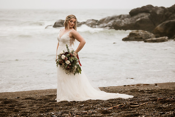 Tyler-Riley-Gold-Beach-Wedding-Photos-5273-5013