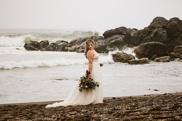 Tyler-Riley-Gold-Beach-Wedding-Photos-5273-5046