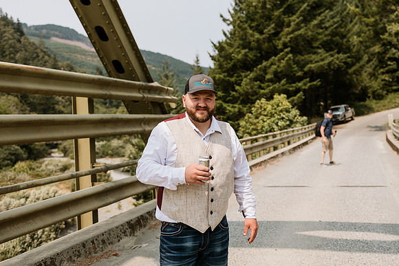 Tyler-Riley-Gold-Beach-Wedding-Photos-5273-5595