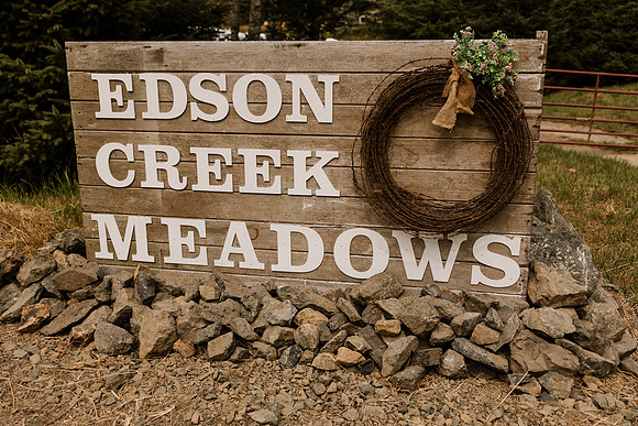 Tyler-Riley-Gold-Beach-Wedding-Photos-5273-5651