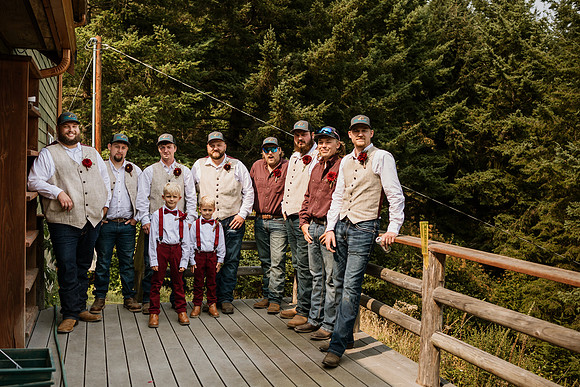 Tyler-Riley-Gold-Beach-Wedding-Photos-5273-5716