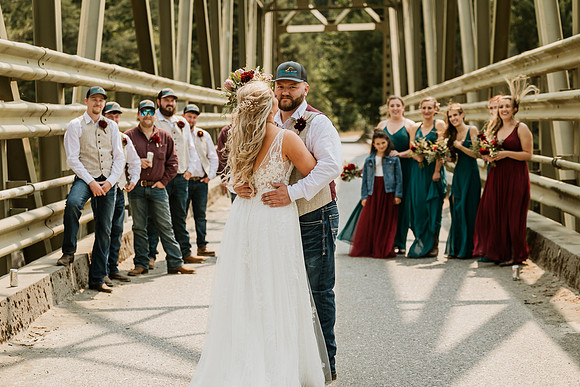 Tyler-Riley-Gold-Beach-Wedding-Photos-5273-7378