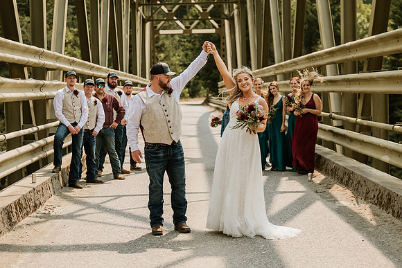 Tyler-Riley-Gold-Beach-Wedding-Photos-5273-7408