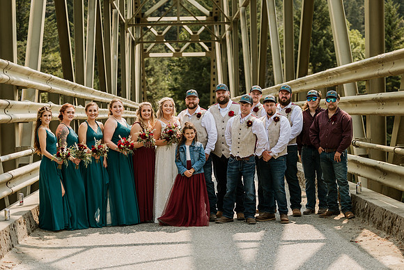 Tyler-Riley-Gold-Beach-Wedding-Photos-5273-7436