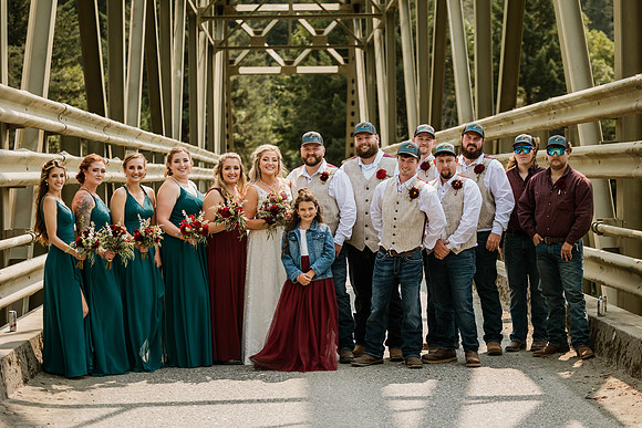 Tyler-Riley-Gold-Beach-Wedding-Photos-5273-7439