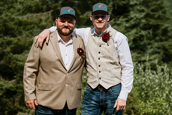 Tyler-Riley-Gold-Beach-Wedding-Photos-5273-7643