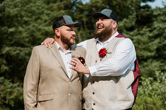 Tyler-Riley-Gold-Beach-Wedding-Photos-5273-7641