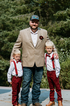 Tyler-Riley-Gold-Beach-Wedding-Photos-5273-7668