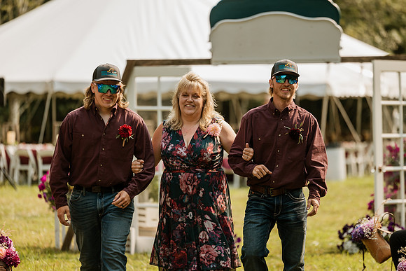 Tyler-Riley-Gold-Beach-Wedding-Photos-5273-7902