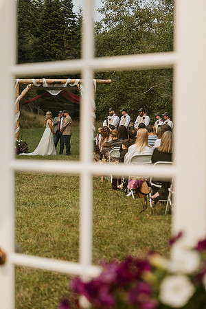Tyler-Riley-Gold-Beach-Wedding-Photos-5273-8167