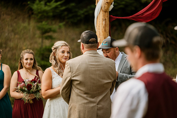 Tyler-Riley-Gold-Beach-Wedding-Photos-5273-8170