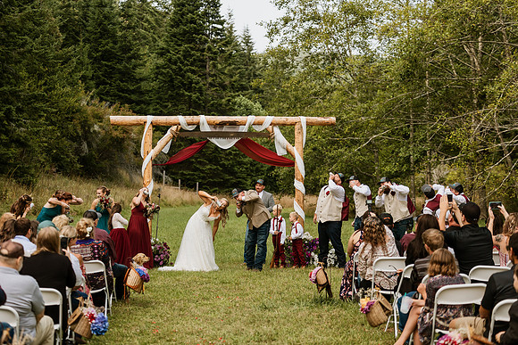Tyler-Riley-Gold-Beach-Wedding-Photos-5273-8219
